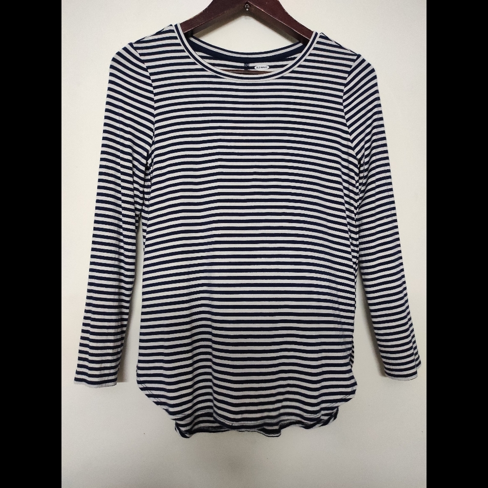 Stripe Apple Cut Top - Picture 2 of 11